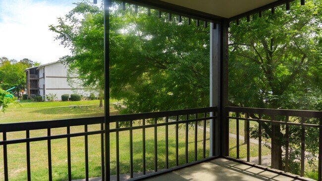 6519 W Newberry Rd unit 907, Gainesville, FL 32605 - photo 2