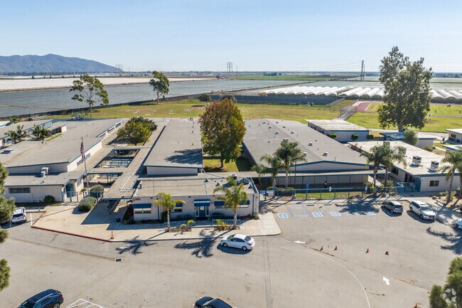 Mar Vista Elementary School is 1 of 3 elementary schools in the Ocean View School district.