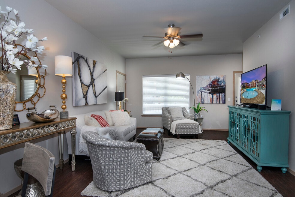 The Greens at Longhills I/II, Benton, AR 72019 - photo 1