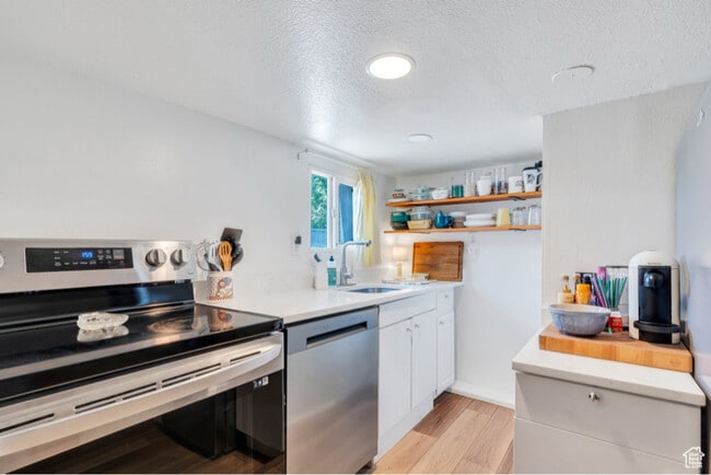 555 N 800 E unit 557, Provo, UT 84606 - photo 7