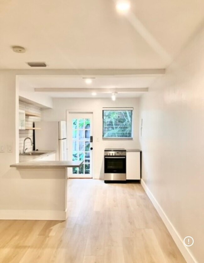 2538 SW 11th St Unit 2, Miami, FL 33135