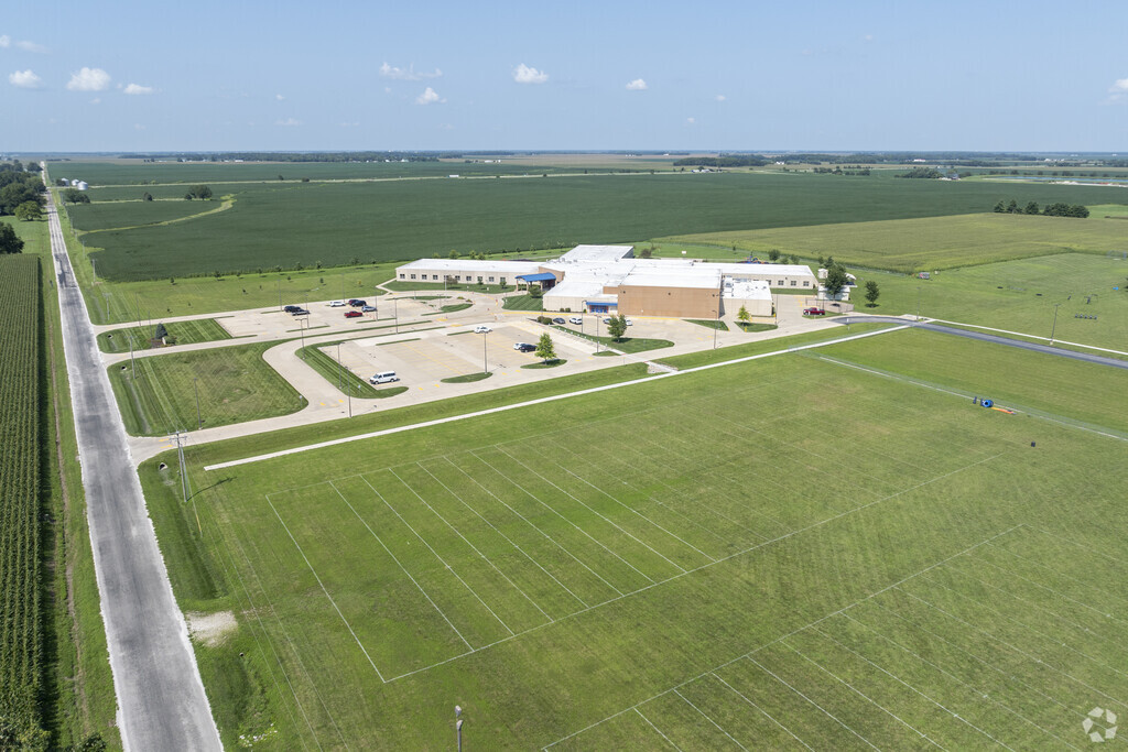 New Berlin Elementary School is a public school located in New Berlin, IL.