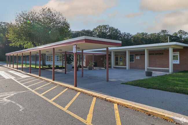 Amity Middle School: Orange has 355 students in grades 7-8.