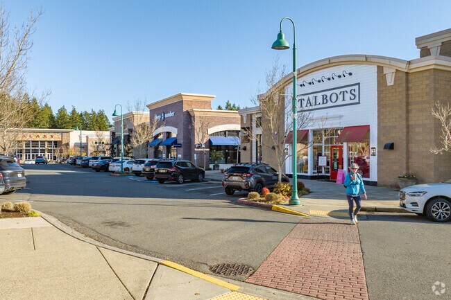 Kopachuck Ridge/Horsehead Bay locals have a variety of retailers and restaurants in Gig Harbor.