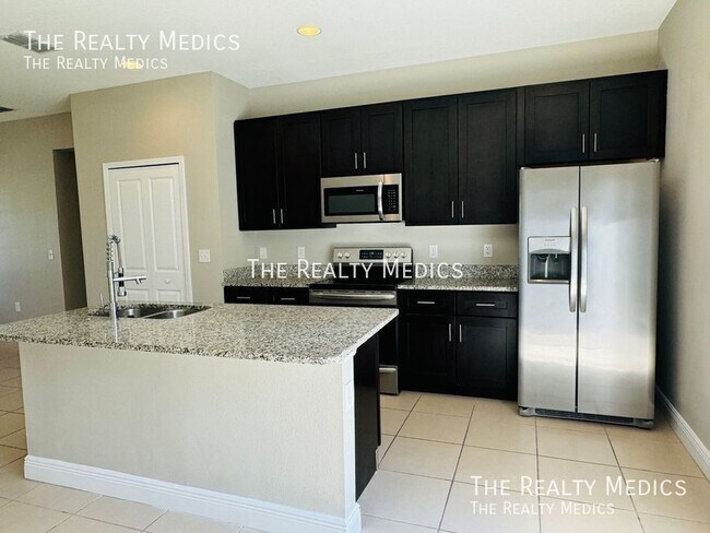 1417 Swan Ct, Kissimmee, FL 34759 - photo 7