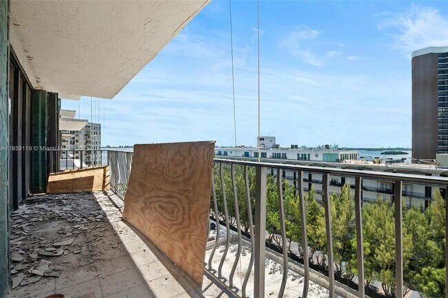 Palm Bay Yacht Club Condo unit 905, Miami, FL 33138 - photo 3