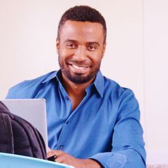 Agent Photo