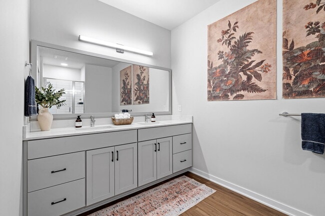 Corsa, Saint Louis Park, MN 55416 - photo 7