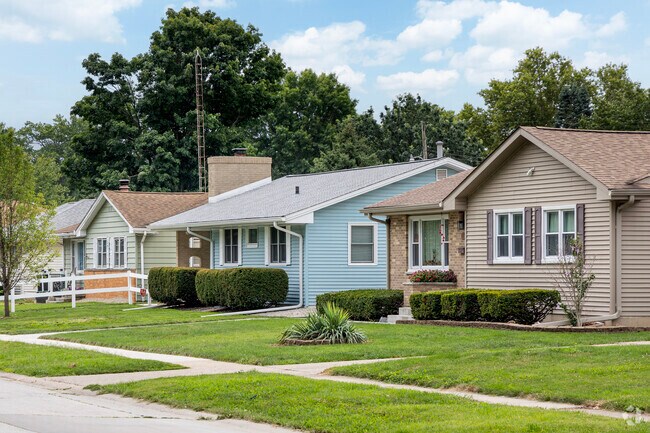 Ranch style variations often come with basements in Glen Aire.