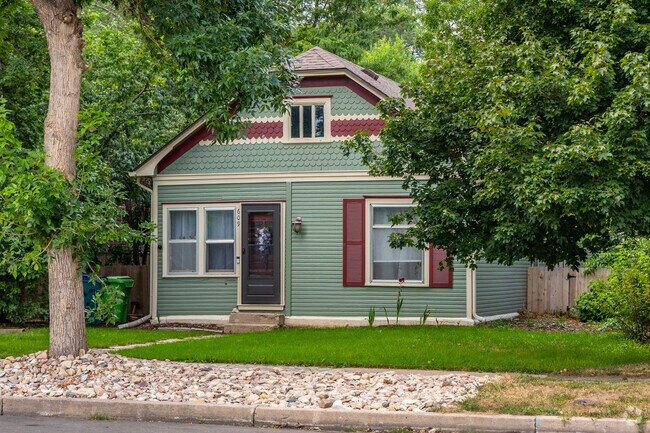Tidy bungalows can be found in University North.