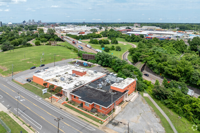 There is plenty of green space for students to enjoy at Creative Life Preparatory in Memphis.