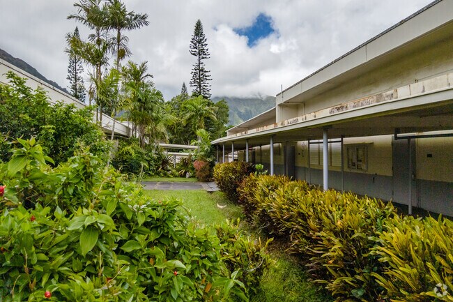 Step into an academic oasis at Kapunahala Elementary School's inviting, landscaped campus.