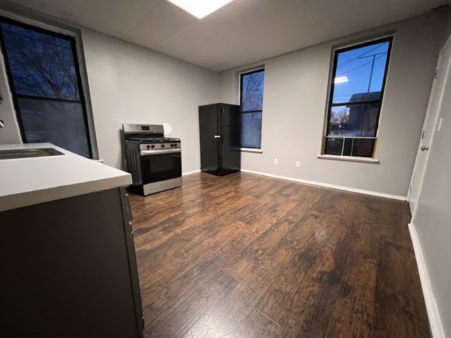 1 Russell Place unit 1A, Watervliet, NY 12189 - photo 4