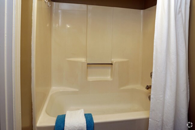 The Oakley at Hillcrest, Mobile, AL 36695 - photo 3