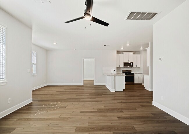 3009 Evyn Blvd unit 37002057, Mustang, OK 73064 - photo 5