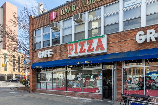Luna's Pizza is a local favorite for a quick slice in Civic Center.