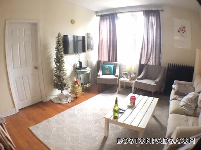 318 St Paul St unit 5, Brookline, MA 02446 - photo 1