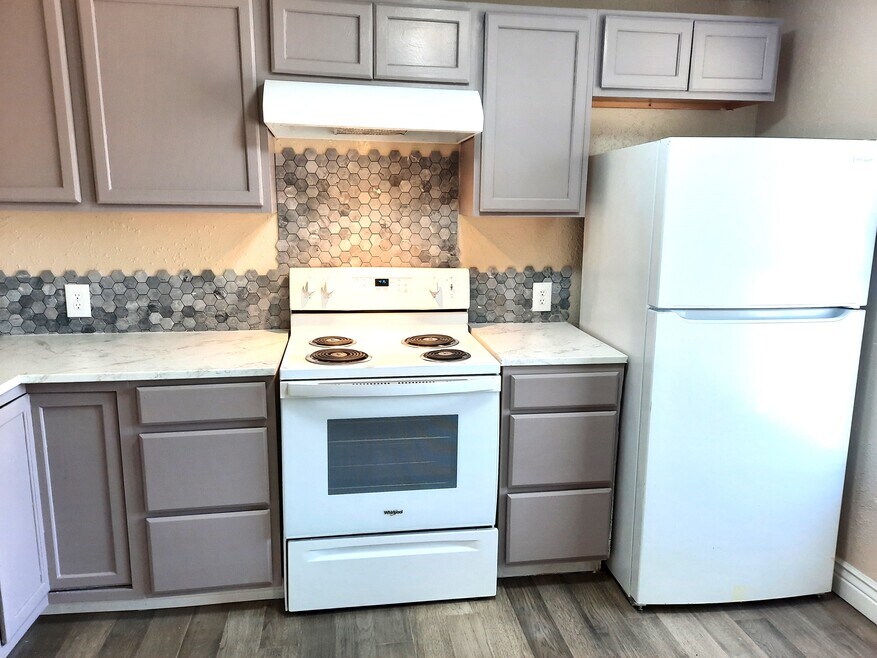 511 Wolf St unit B, Killeen, TX 76541 - photo 1