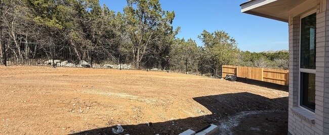 325 Knockout Rose Dr, San Marcos, TX 78666 - photo 6