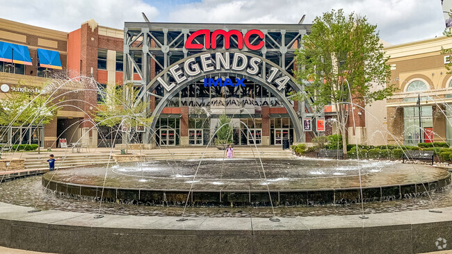 Legends Outlets Kansas City, Visit Kansas City, KS!