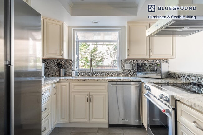 328 Bryant St, Palo Alto, CA 94301 - photo 6