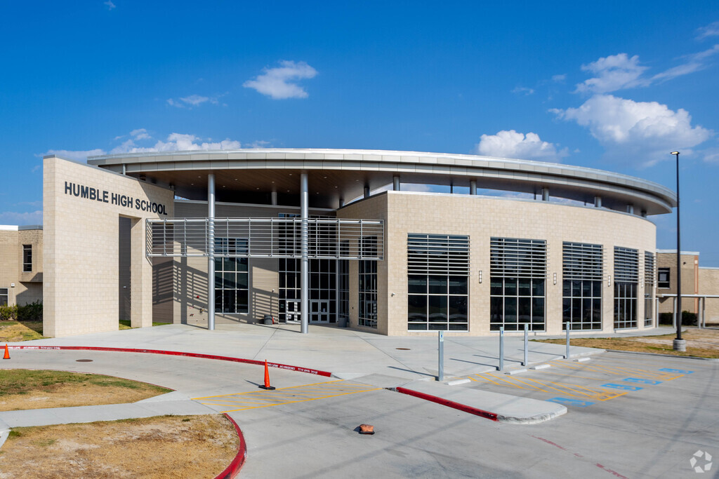 Humble High School, Humble TX Rankings & Reviews - Homes.com