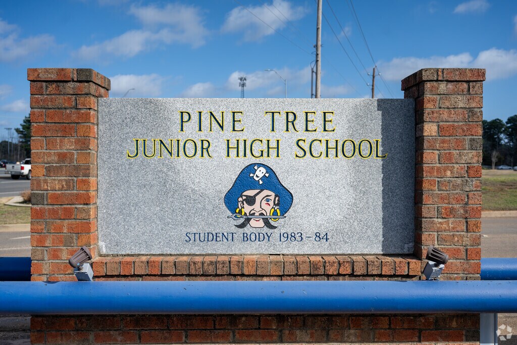 Pine Tree Junior High School