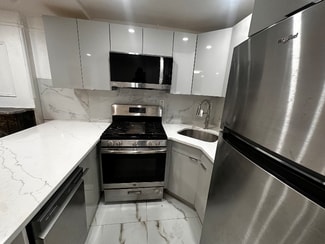 146 Macon St, Brooklyn, NY 11216