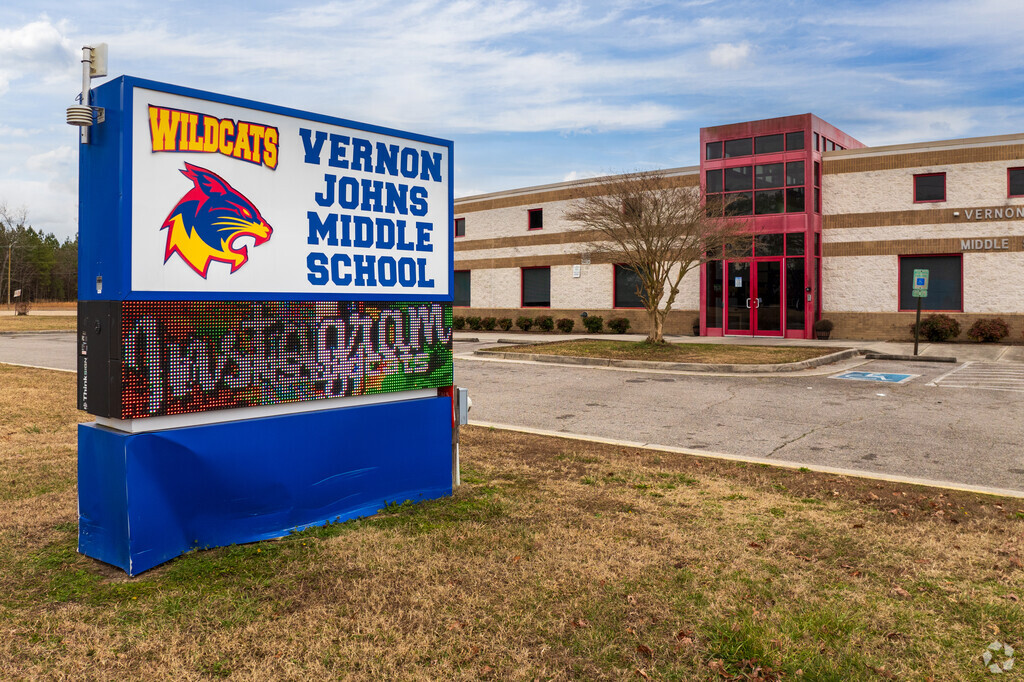 The entrance to Vernon Johns Middle School.