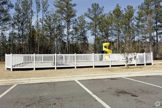 Hallmark Talladega, Talladega, AL 35160 - photo 3