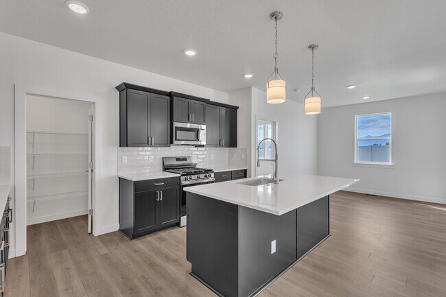 3277 N Darwin Fox St S unit 36630875, Post Falls, ID 83854 - photo 6