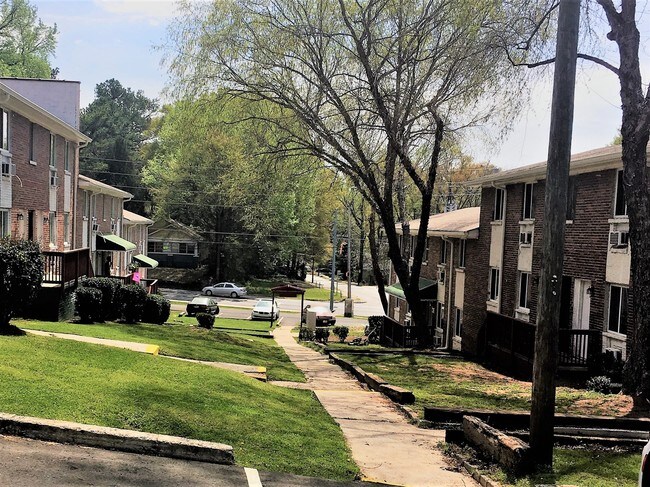 Kings Glen Apartments, Atlanta, GA 30310 - photo 7