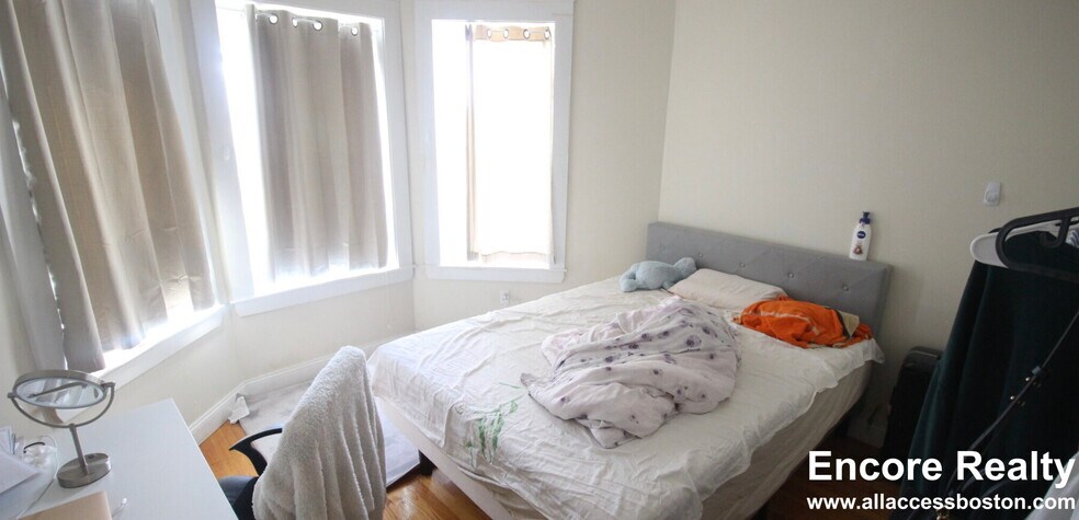 84 Fenway unit 53, Boston, MA 02115 - photo 1