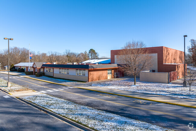 Country Dale Elementary School.