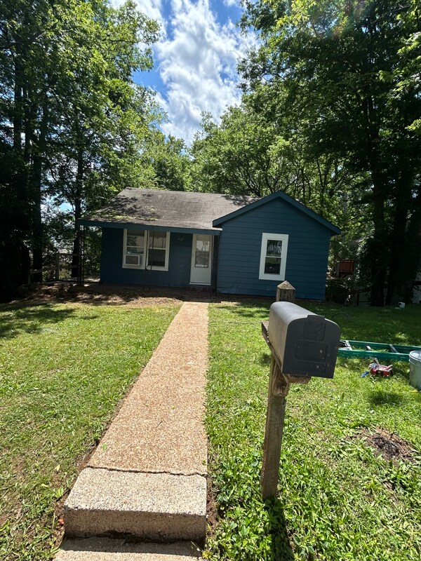 711 Grandview Ave Unit A, Florence, AL 35630
