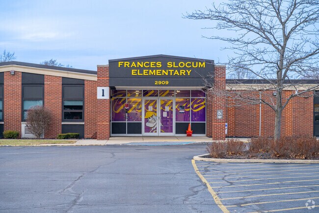 Frances Slocum Elementary School receives an overall Niche Grade of C.