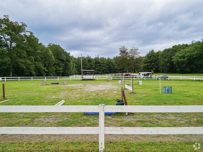 There are many different courses at Dufresne Park that residents can take advantage of.
