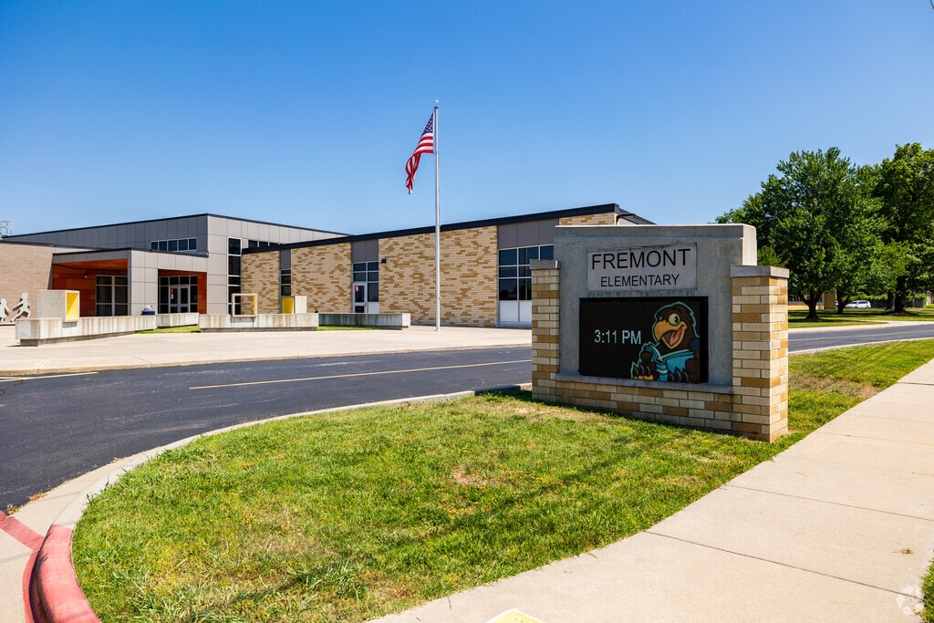 Fremont Elementary School, Rankings & Reviews