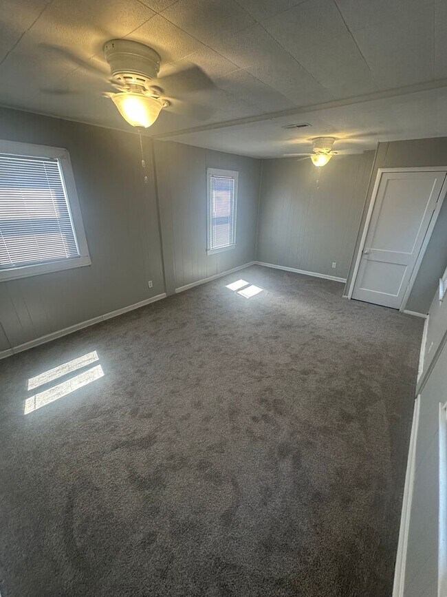 2317 Broad St unit . 5, Parkersburg, WV 26101 - photo 6