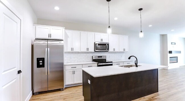 Olde Farm Estates, Lambertville, MI 48144 - photo 2