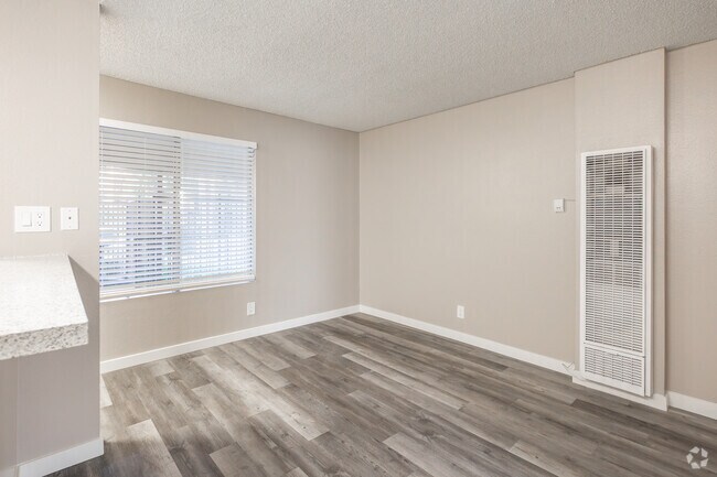 Fountain Creek Apartments, Long Beach, CA 90804 - photo 7