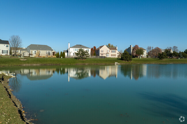Prairie Lake residents enjoy life on the water.