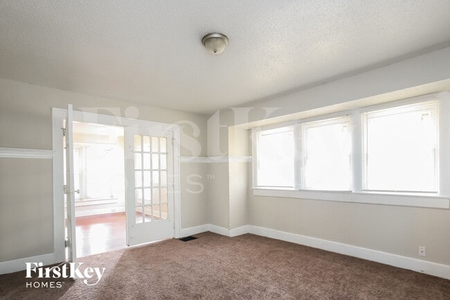 626 E 25th St, Indianapolis, IN 46205 - photo 5