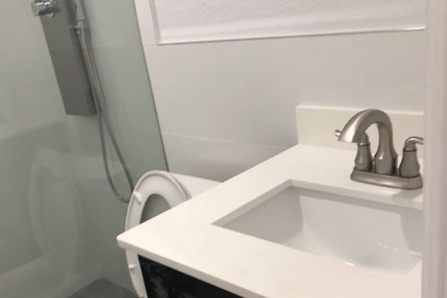 634 SE 4th Place, Hialeah, FL 33010 - photo 7