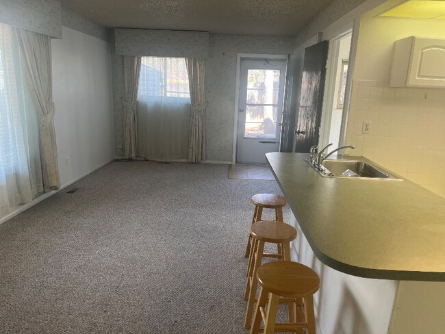 638 Gilcrest Rd unit 638 gilcrest road, Colorado Springs, CO 80906 - photo 7