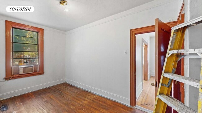 31-04 32nd St, Astoria, NY 11106 - photo 4