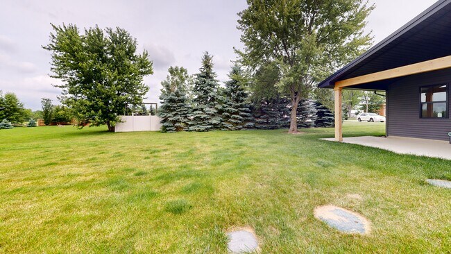 3485 Sugar Creek Rd, Lima, OH 45807 - photo 2