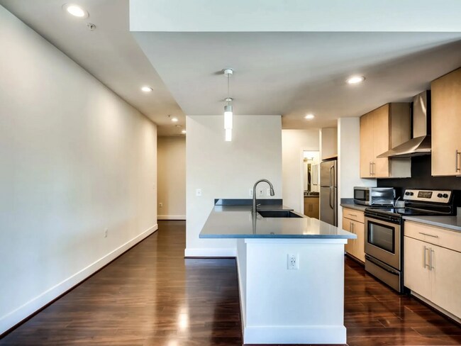 1212 East, Baltimore, MD 21224 - photo 2