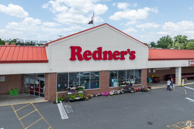 Residents in Union Township can grocery shop at Redner's.