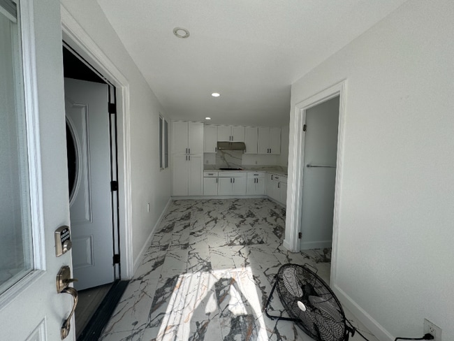 6 W 4th St unit ADU, Santa Ana, CA 92703 - photo 2